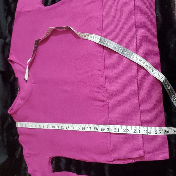 GIBSON Womens Fuchsia V-Neck Drop Shoulder Pullover Sweater-Hi-Lo Hem-EUC-Sz PXS - Picture 15 of 15